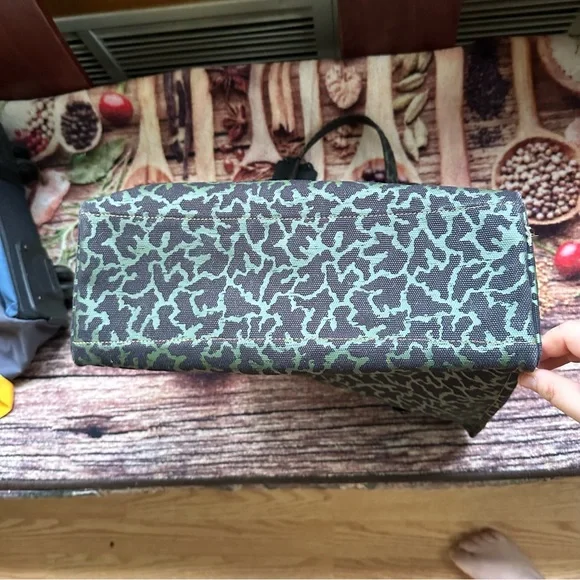 Coach x Disney 101 Dalmatians Canvas tote 69177 - Picture 10 of 10